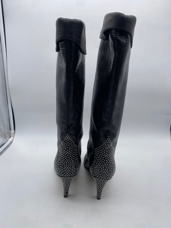 Bottes en cuir cloutées