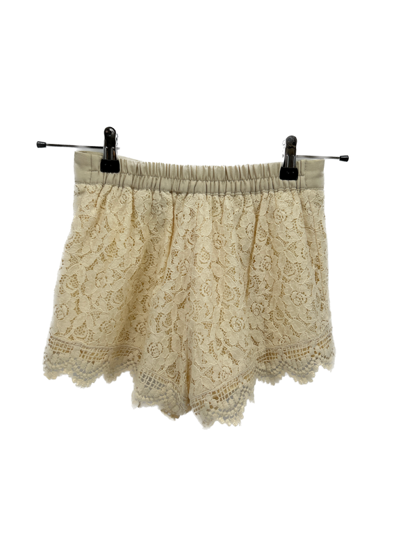 Short en dentelle beige