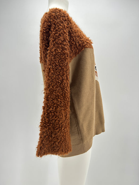 Pull marron en laine à motif renard