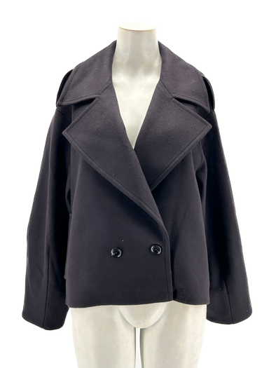 Manteau court noir en laine