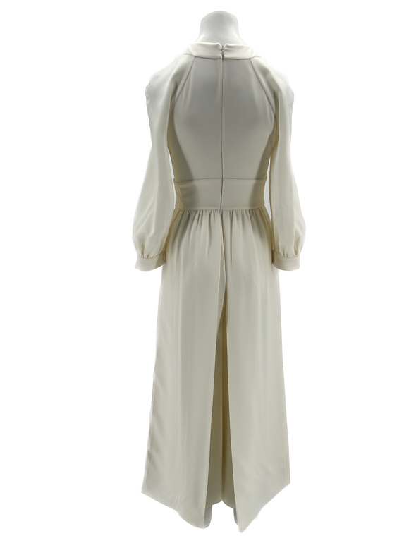 Robe blanche avec bande à la taille