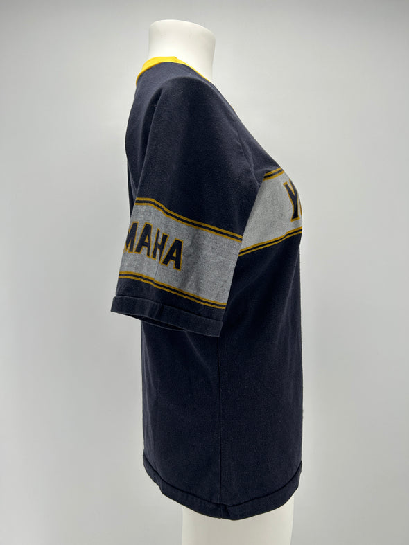 T-shirt noir à motif