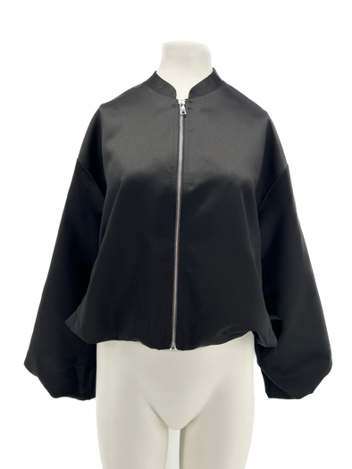 Veste noire à manches bouffantes