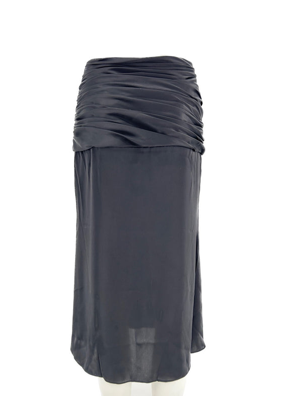 Jupe en satin noir