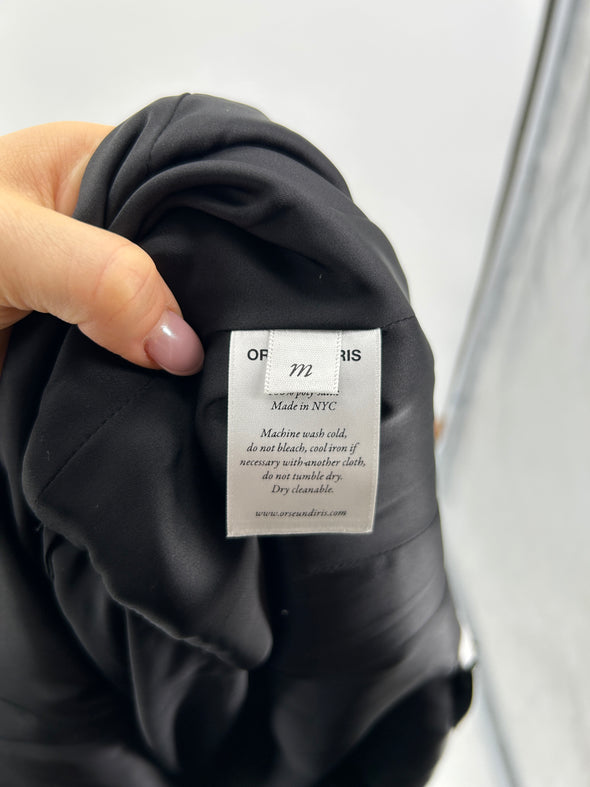 Jupe en satin noir