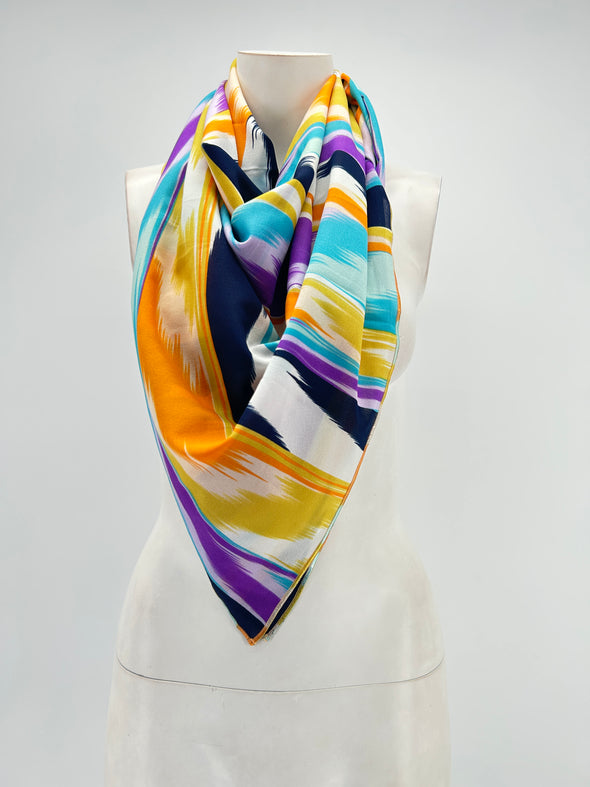 Foulard violet, bleu, orange et jaune