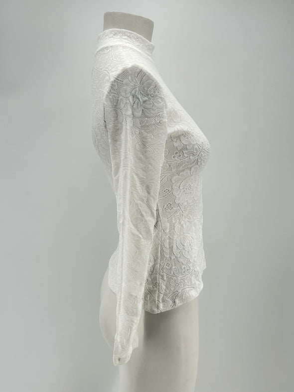 Top blanc en dentelle