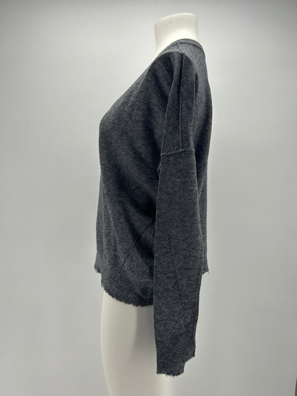 Pull gris à col V en cachemire