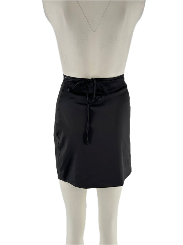 Jupe noire à lacets