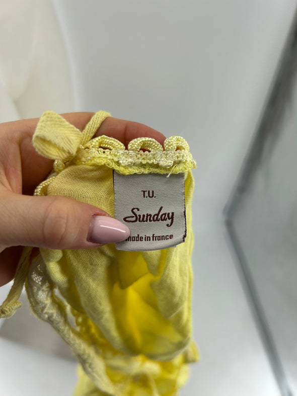Top en lin jaune