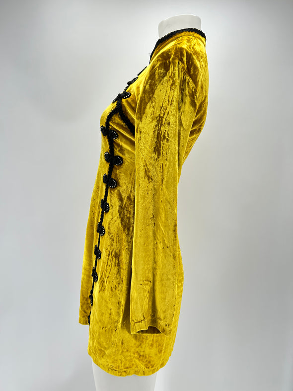 Robe en velours jaune