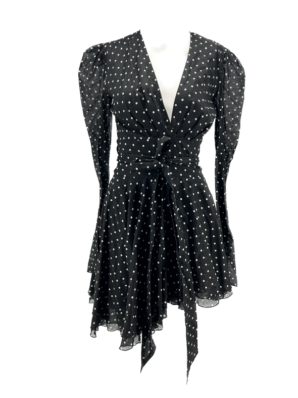 Robe noire à pois blancs