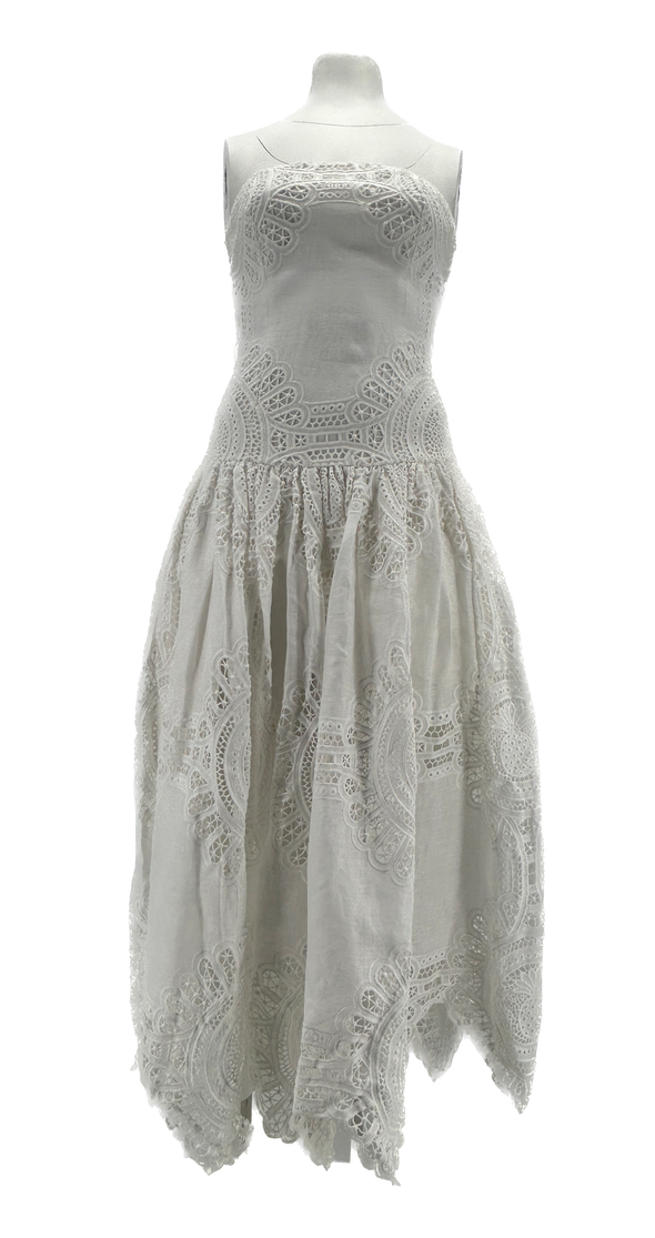 Robe bustier blanche brodée