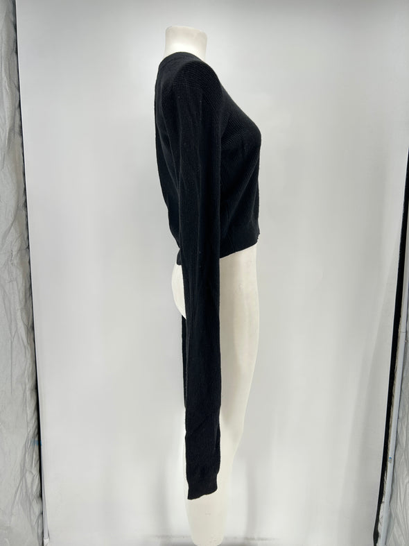 Pull noir à manches très longues