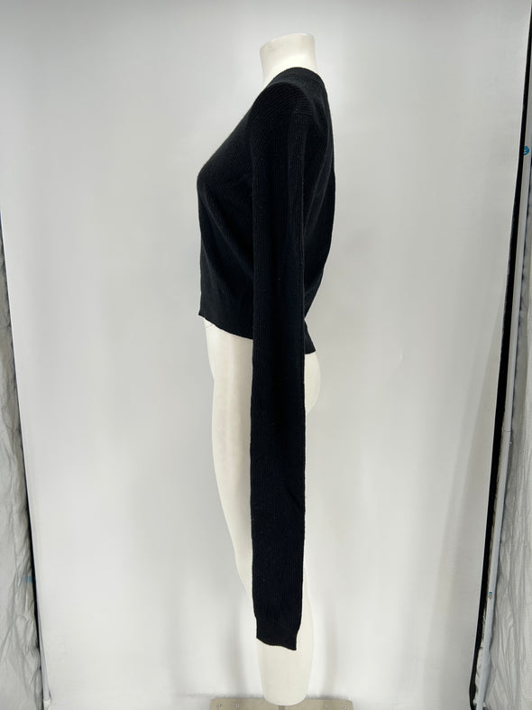 Pull noir à manches très longues