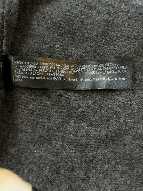Cardigan cache cœur gris