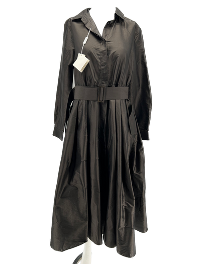 Robe noire avec ceinture