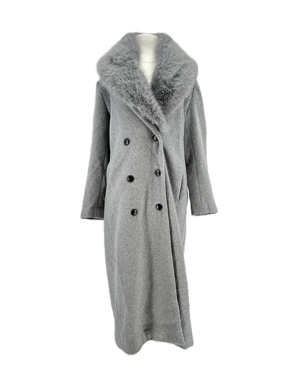 Manteau long gris avec fausse fourrure