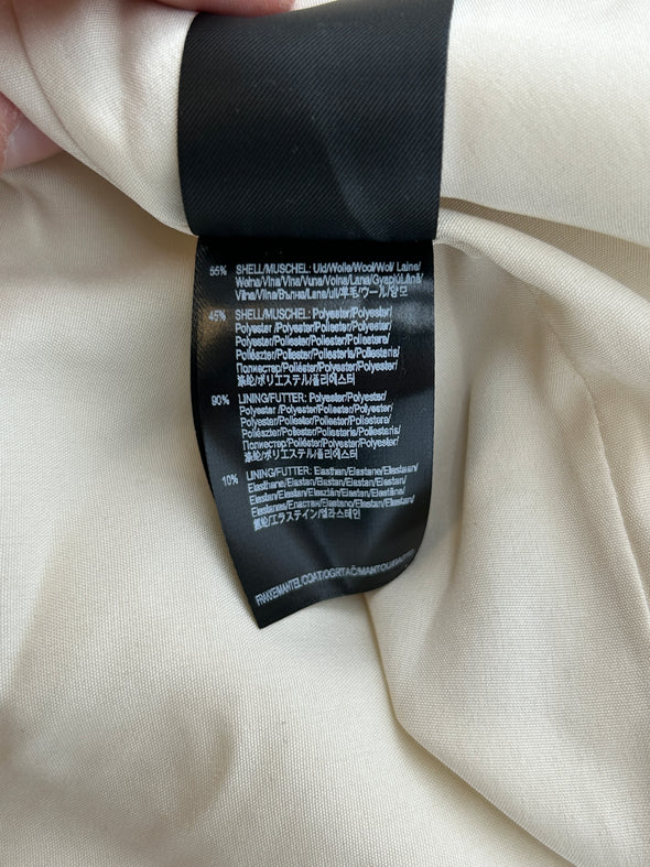 Manteau écru avec ceinture