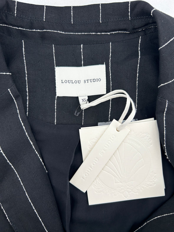 Manteau long noir à rayures
