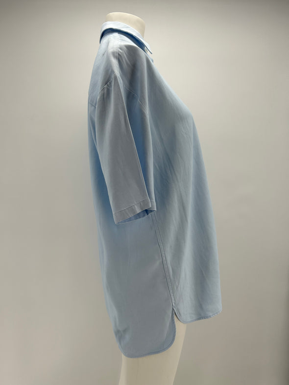 Chemise bleue oversize à manches courtes