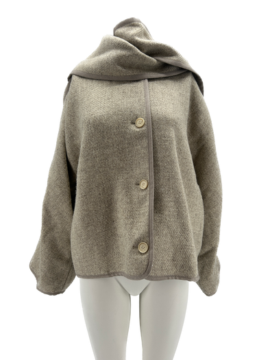 Veste en laine à écharpe intégrée