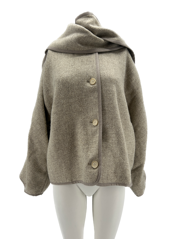Veste en laine à écharpe intégrée