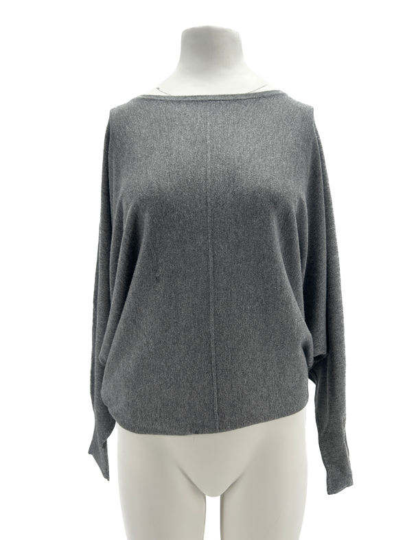 Pull gris à col droit