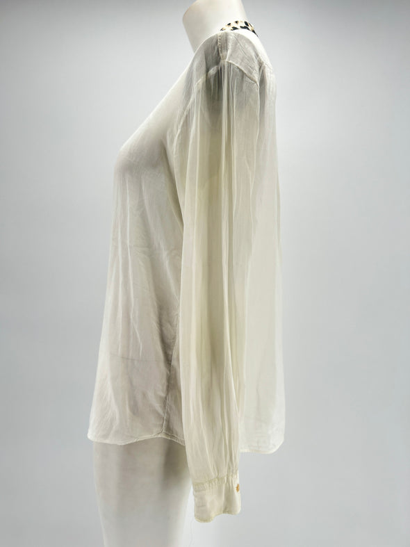 Blouse blanche col léopard