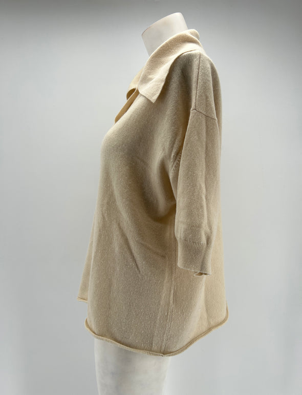 Pull beige manches courtes