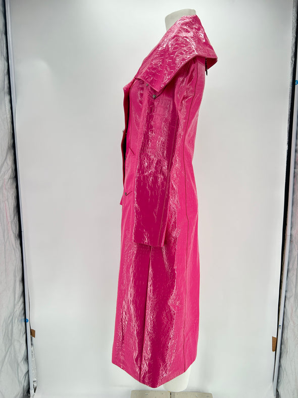 Manteau en cuir embossé croco rose