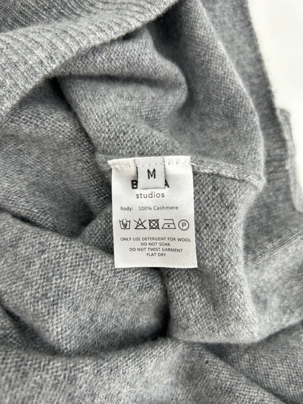 Pull gris à manches 3/4