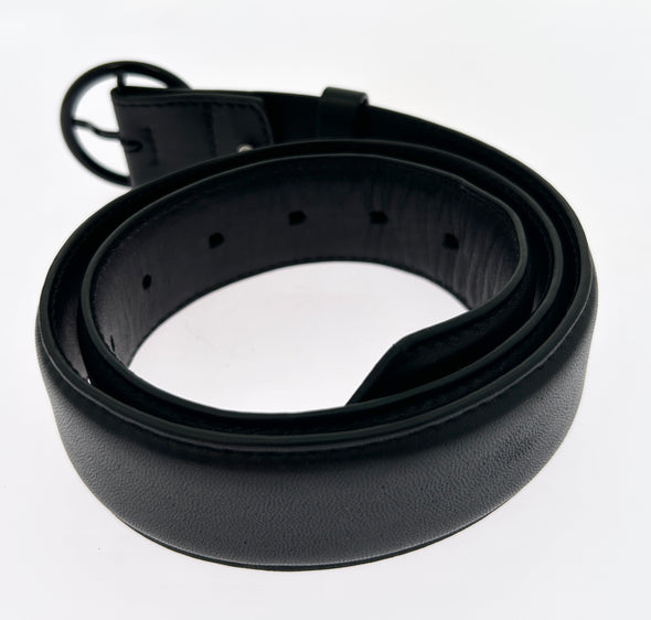 Ceinture en cuir noir à boucle ronde