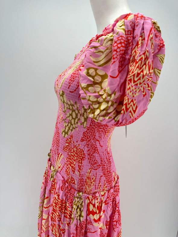 Robe rose asymétrique à imprimé