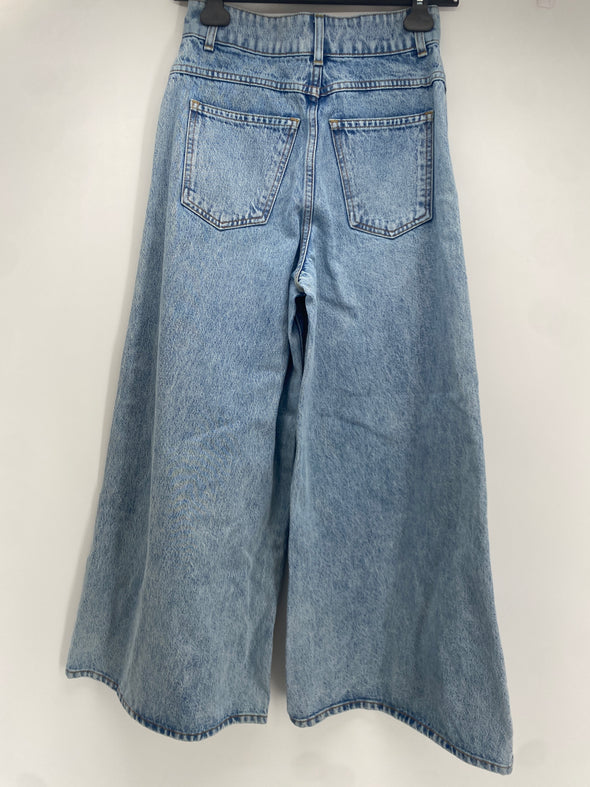 Jean "Aiden" large