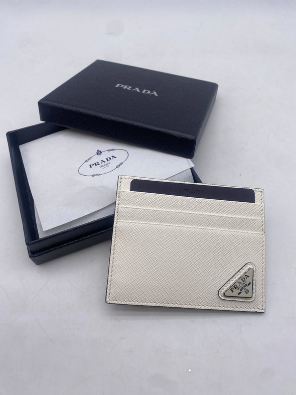 Porte carte en cuir