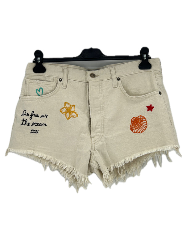 Short écru
