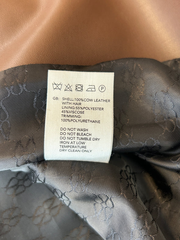 Manteau en cuir imprimé