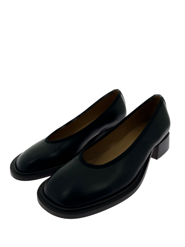 Ballerines noires en cuir