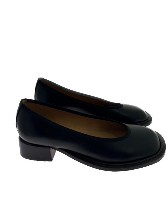 Ballerines noires en cuir