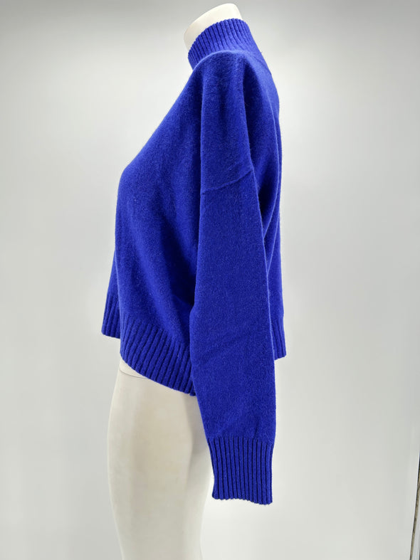 Pull col montant bleu électrique