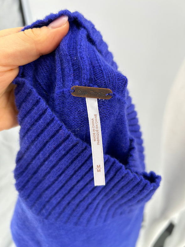Pull col montant bleu électrique