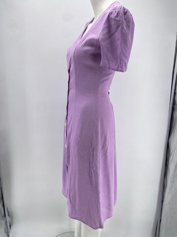 Robe violette à pois