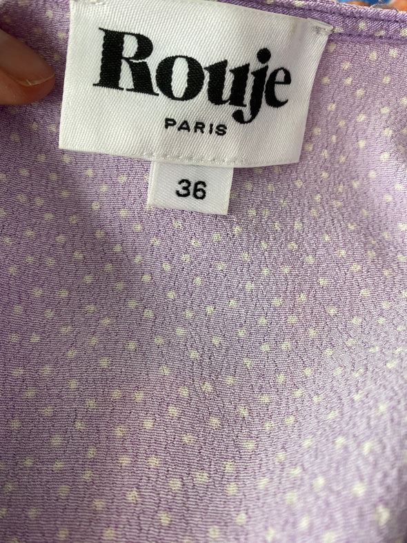 Robe violette à pois