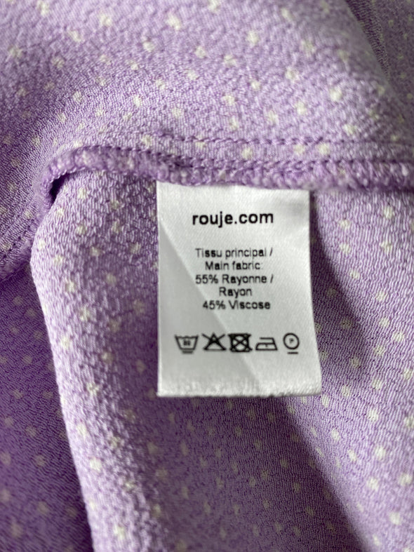 Robe violette à pois