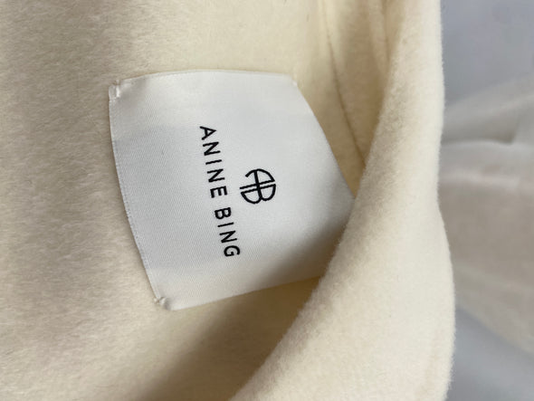 Veste en laine blanche