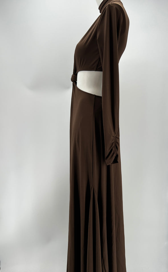 Longue robe brune