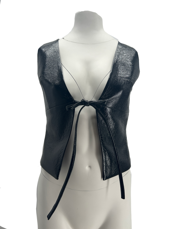 Gilet noir en cuir vegan