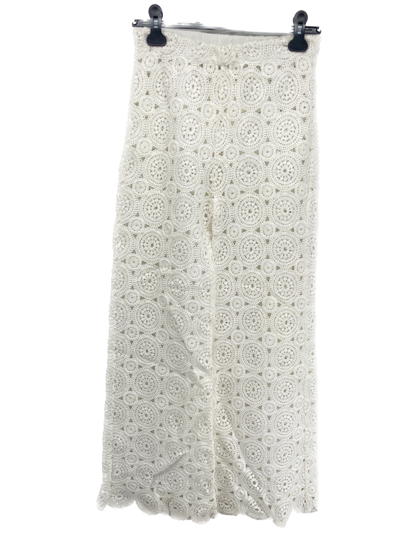 Pantalon blanc en crochet