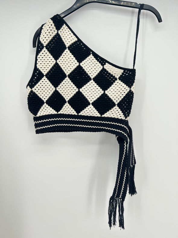 Top asymétrique en crochet noir et blanc